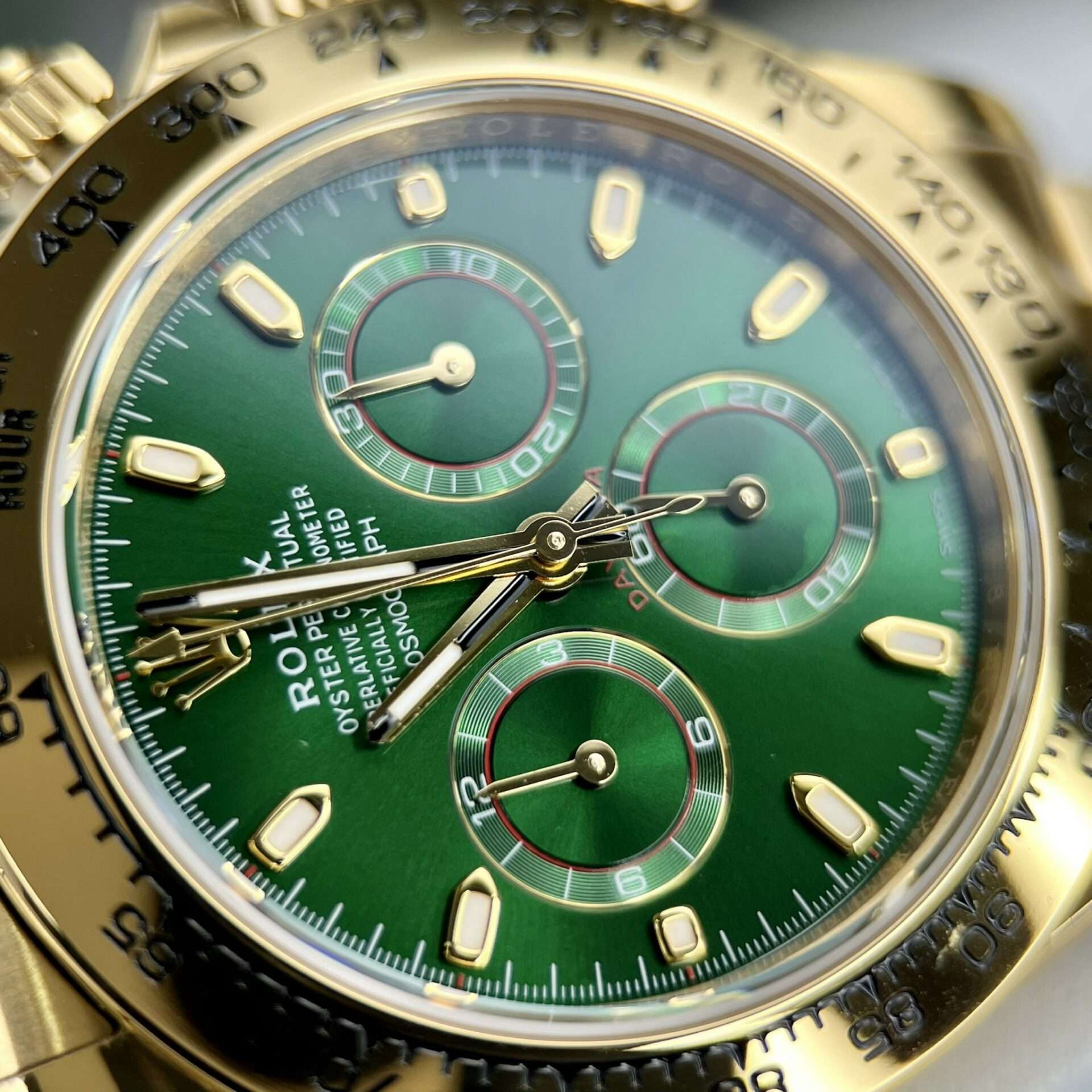 Dong-Ho-Rolex-Daytona-116508-Loki-Replica-Cao-Cap-BT-Factory-40mm-3.jpg