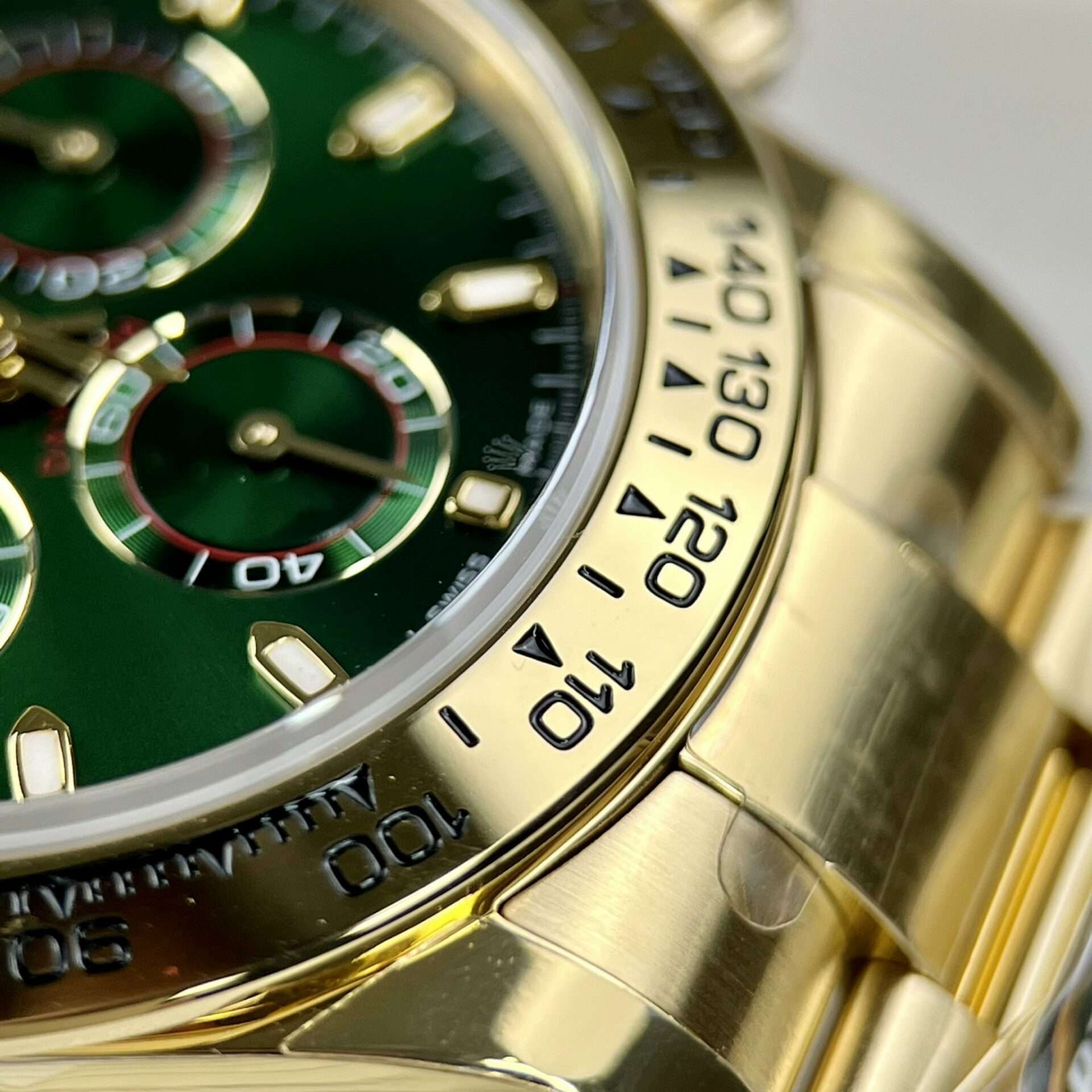 Dong-Ho-Rolex-Daytona-116508-Loki-Replica-Cao-Cap-BT-Factory-40mm-5.jpg