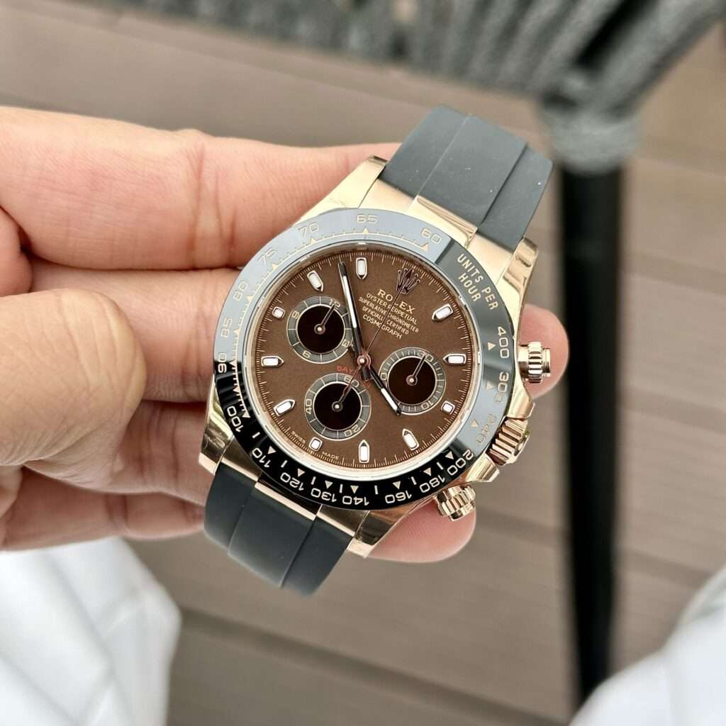 Dong-Ho-Rolex-Daytona-116515LN-Replica-11-Clean-Factory-40mm-3-1024x1024-1.jpg