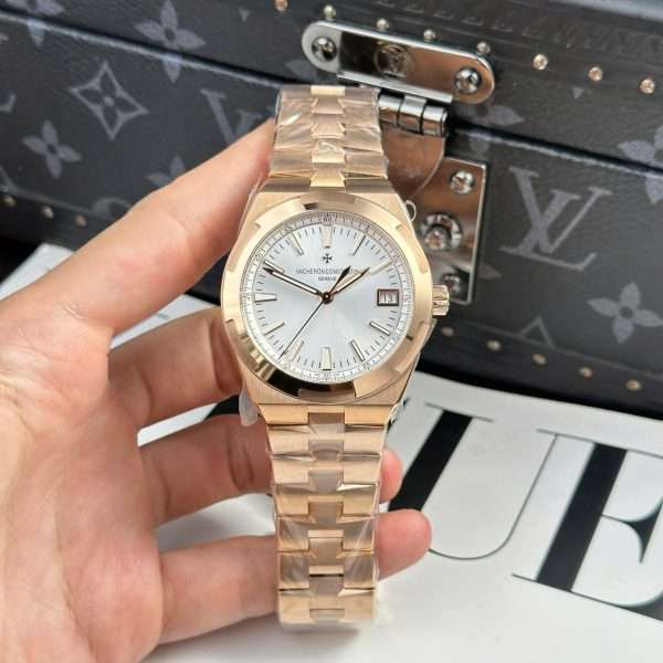 Vacheron Constantin Overseas 4500V Replica 11 Rose Gold-Plated White Dial